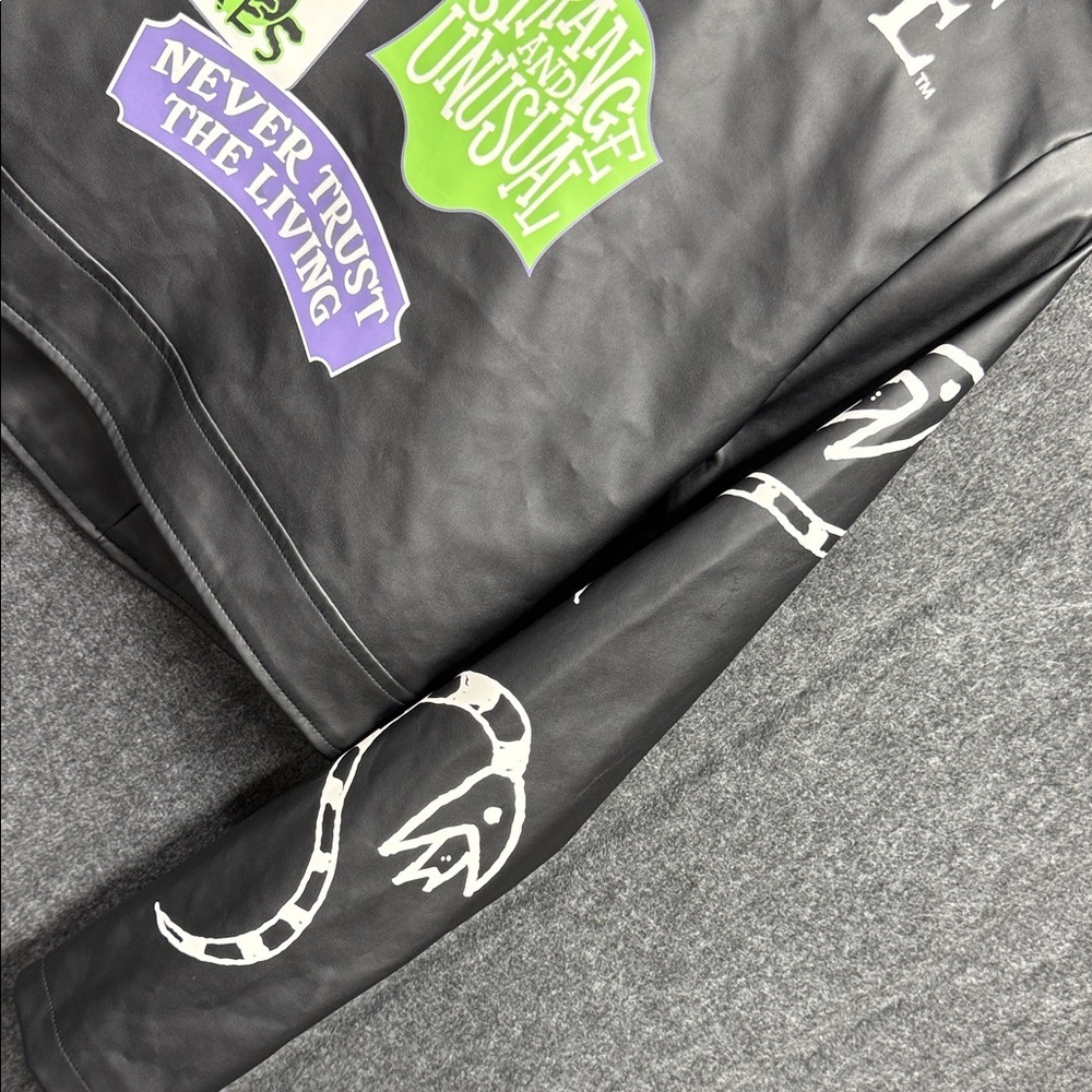 Beetlejuice Black Jacket - Picture 5 of 11